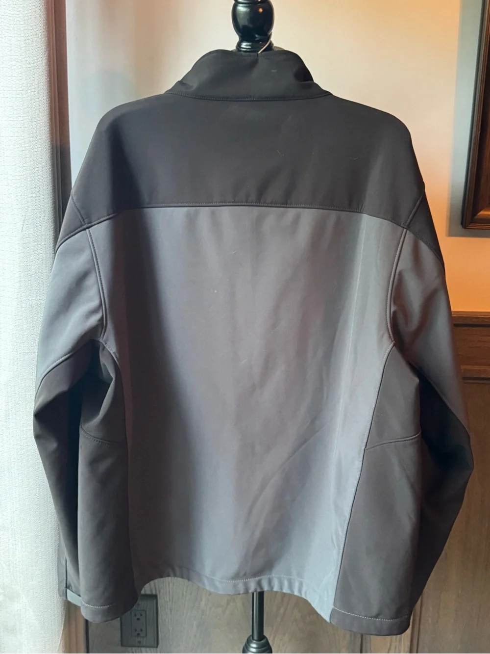 Tumi tech by